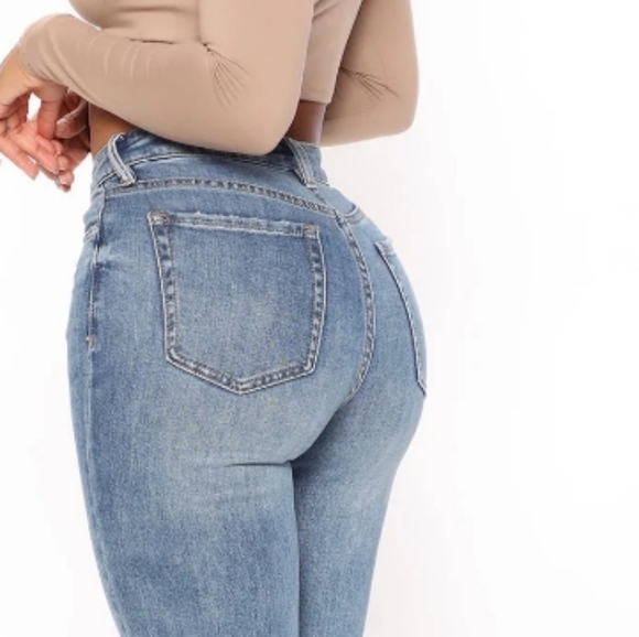 Fashion Nova size 1 medium wash all you can straight leg mom jeans - Picture 2 of 4